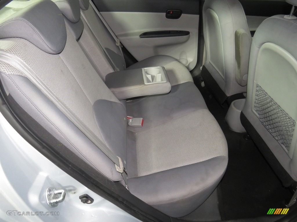 2011 Accent GLS 4 Door - Platinum Silver / Gray photo #25