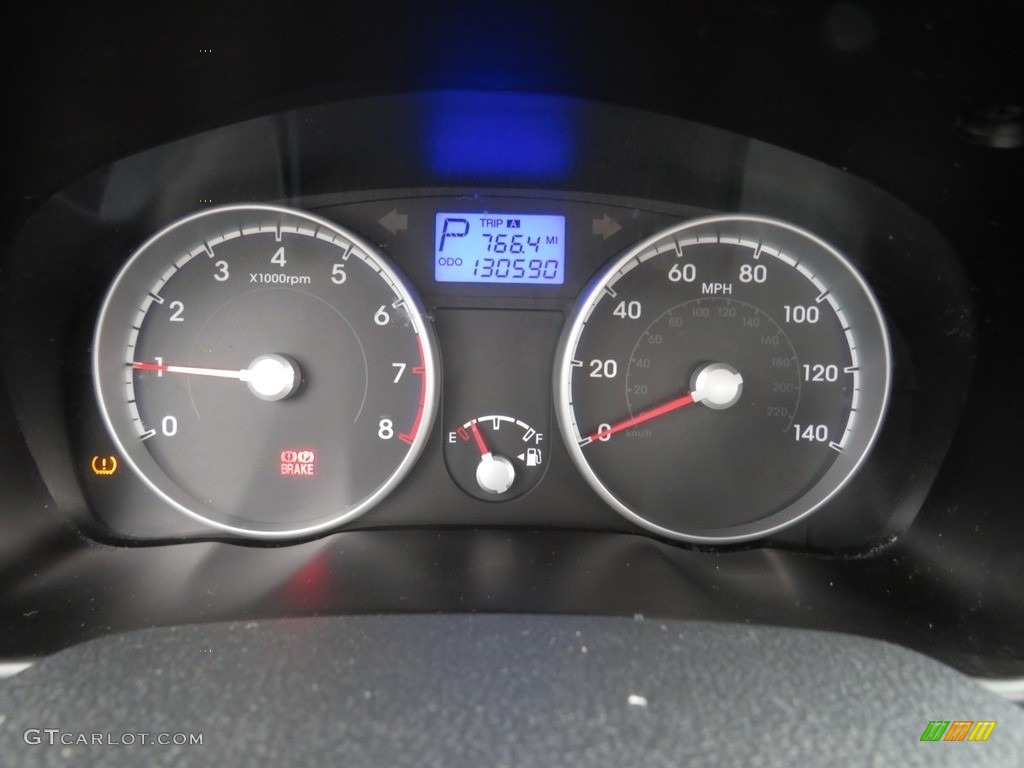 2011 Accent GLS 4 Door - Platinum Silver / Gray photo #29