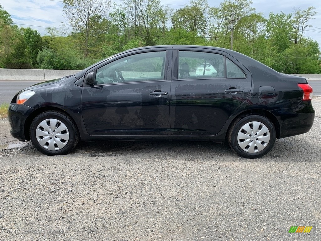 2010 Yaris Sedan - Black Sand Pearl / Dark Charcoal photo #6