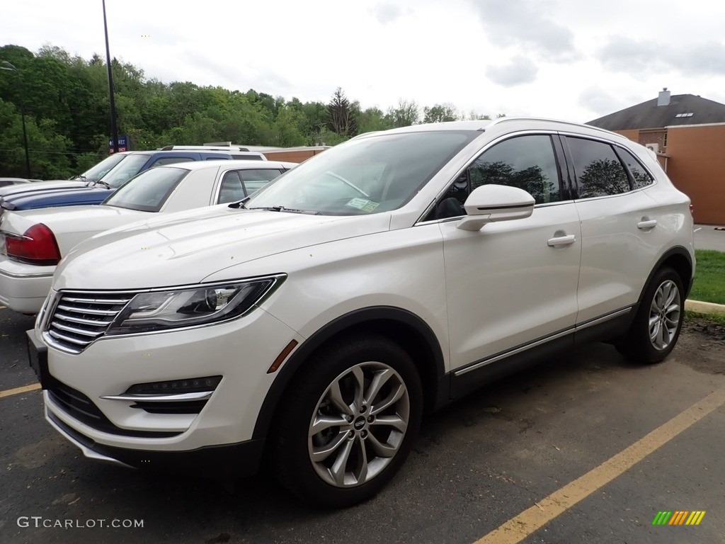 White Platinum Lincoln MKC