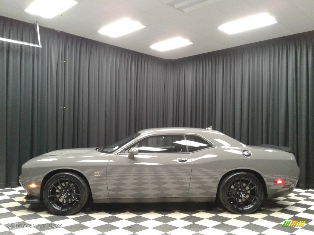 2019 Destroyer Gray Dodge Challenger R/T Scat Pack 133312334