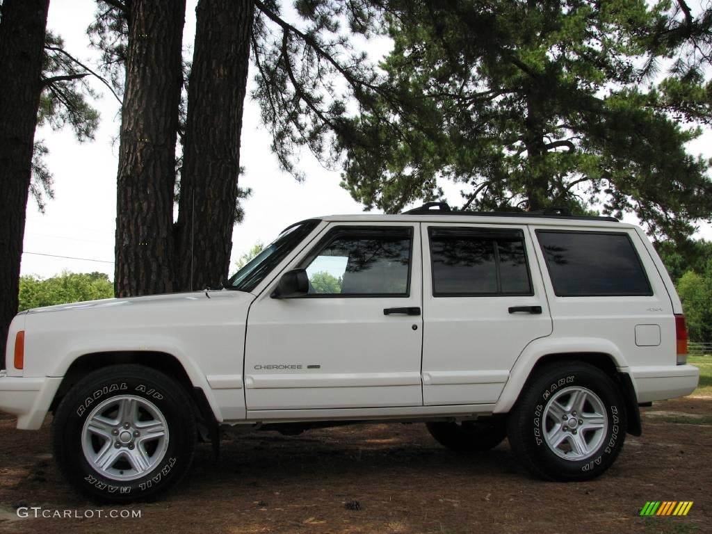 2001 Cherokee Classic 4x4 - Stone White / Agate photo #12