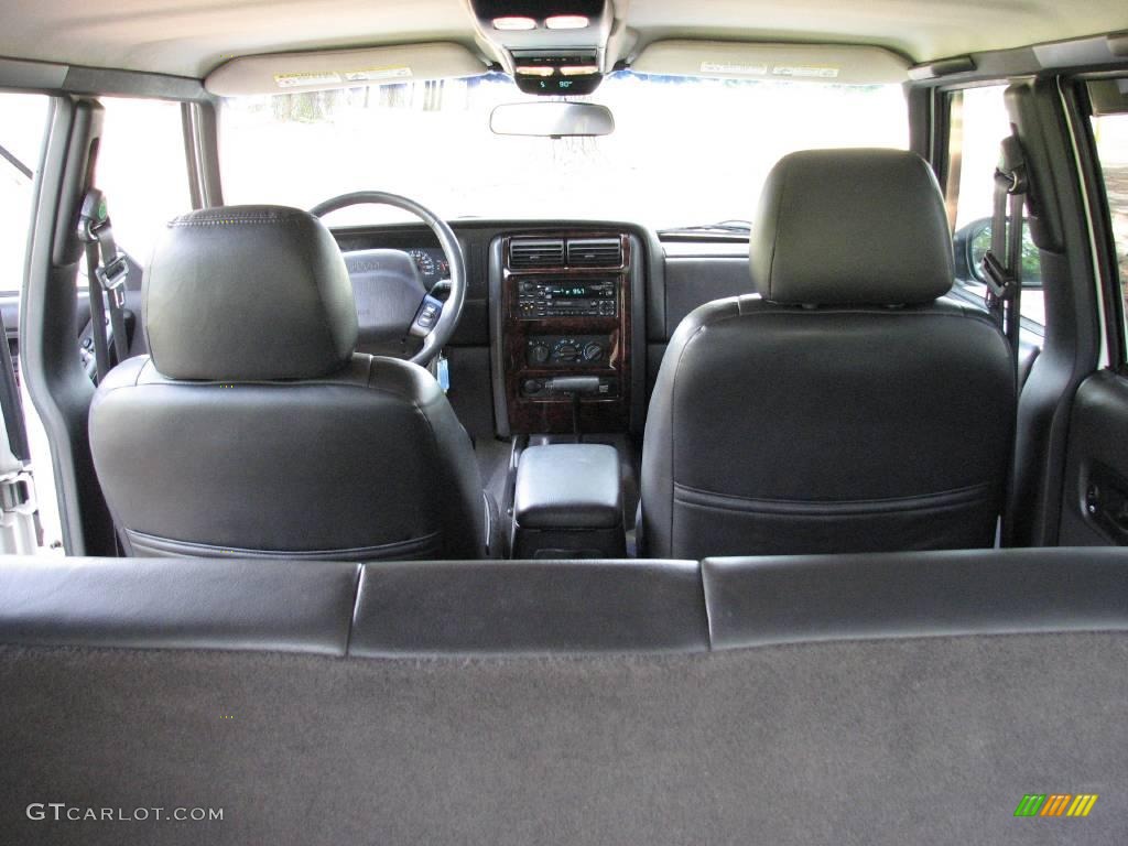 2001 Cherokee Classic 4x4 - Stone White / Agate photo #18