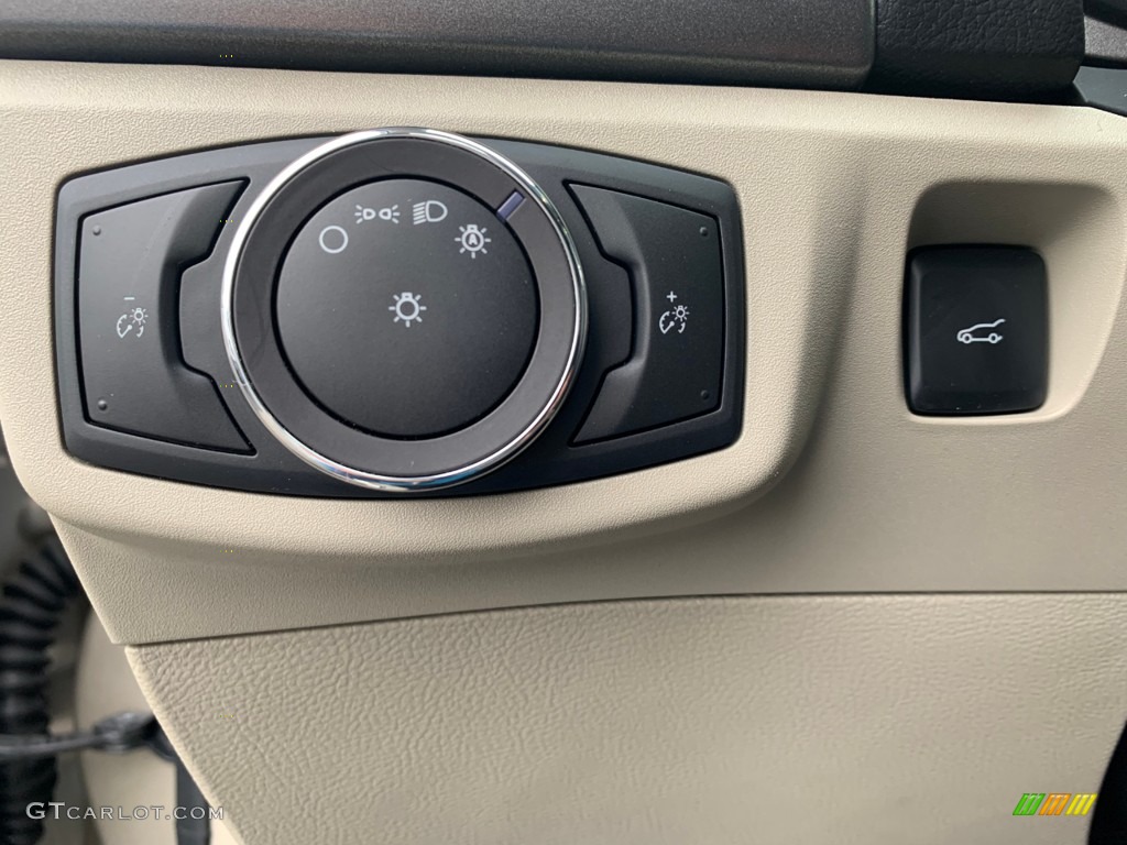 2019 Ford Fusion SEL Controls Photo #133333751