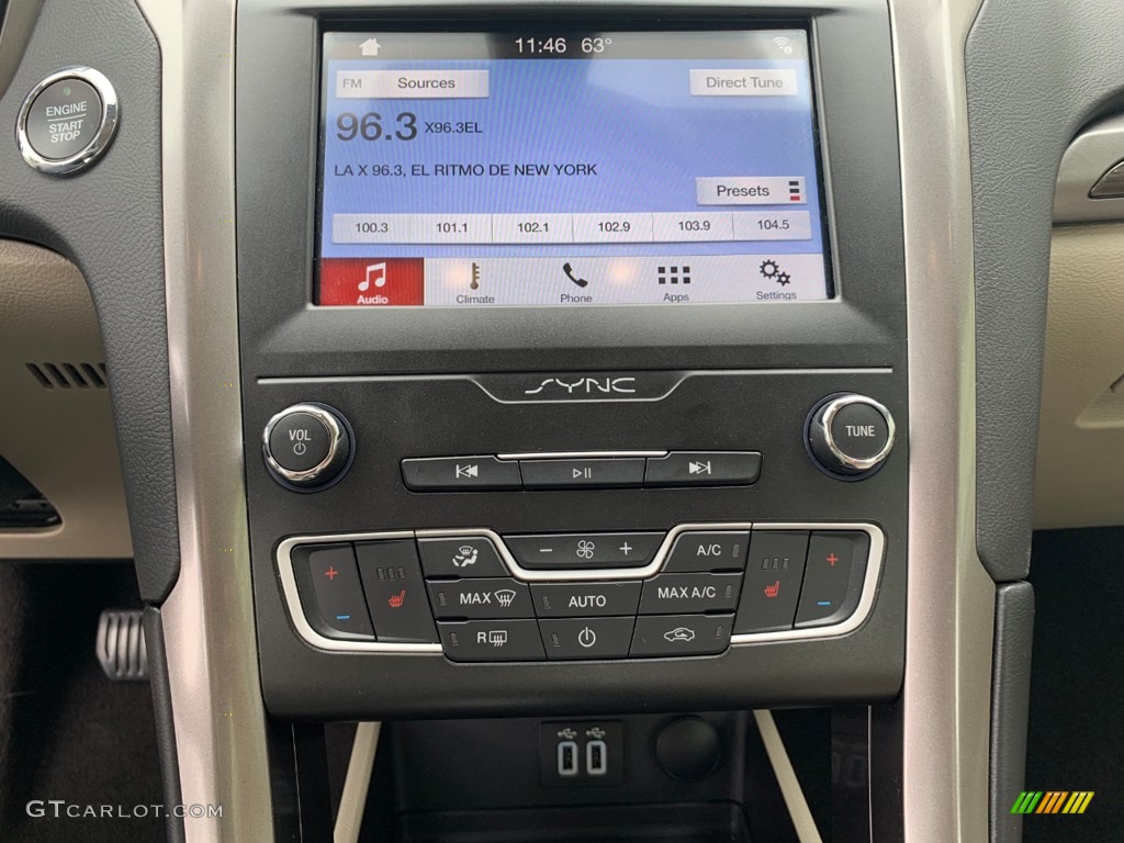 2019 Ford Fusion SEL Controls Photo #133333775