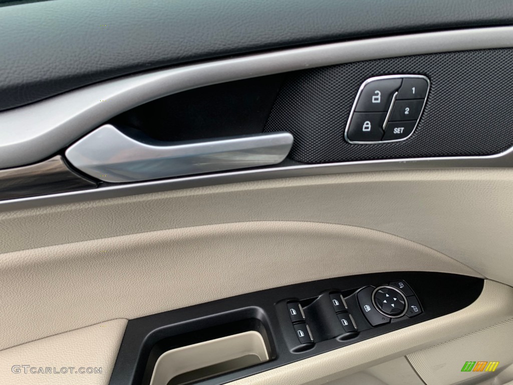 2019 Fusion SEL - White Gold / Medium Light Stone photo #23