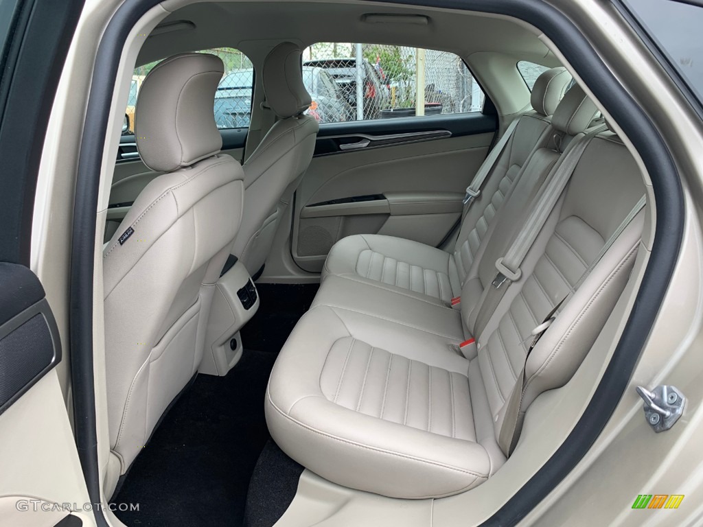 2019 Ford Fusion SEL Rear Seat Photo #133333952