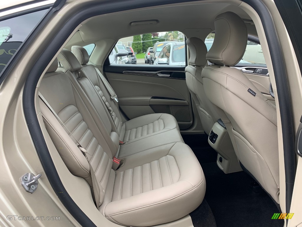 2019 Ford Fusion SEL Rear Seat Photo #133334006