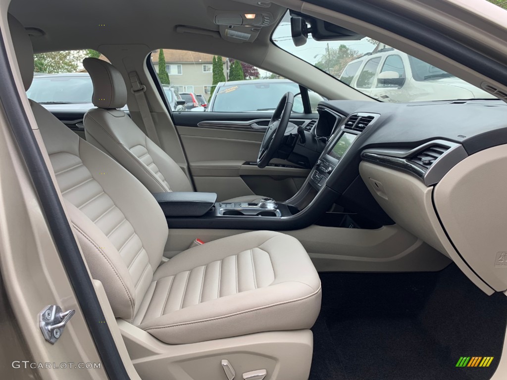 2019 Ford Fusion SEL Front Seat Photo #133334060