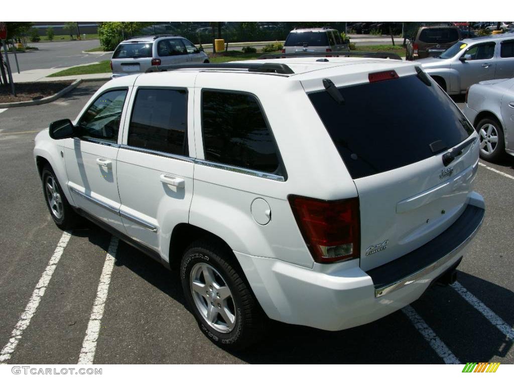 2006 Grand Cherokee Limited 4x4 - Stone White / Dark Khaki/Light Graystone photo #7