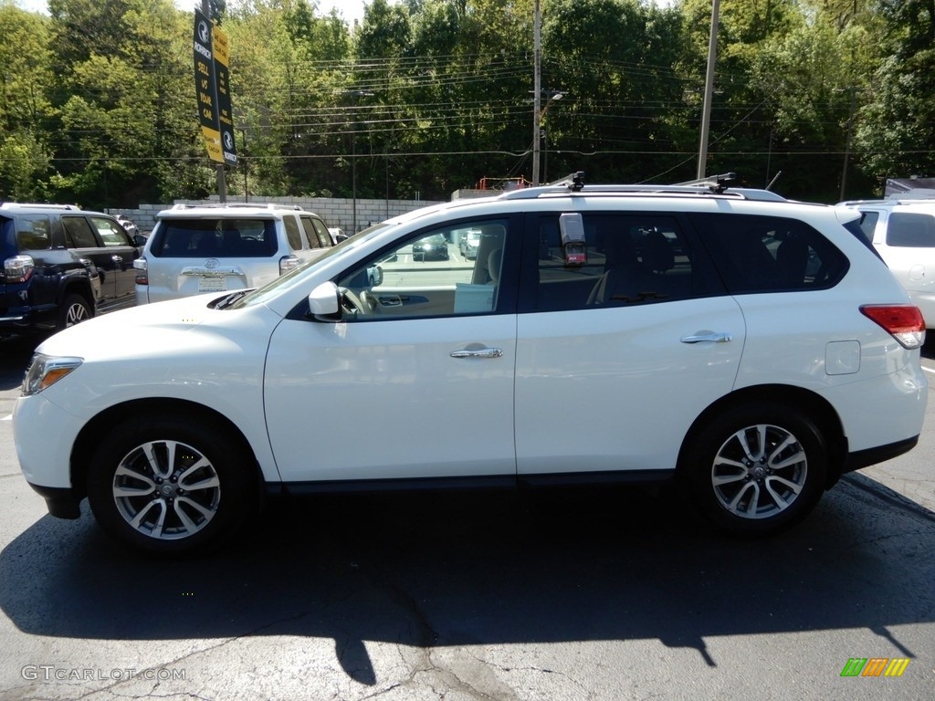 2013 Pathfinder SV 4x4 - Moonlight White / Almond photo #4