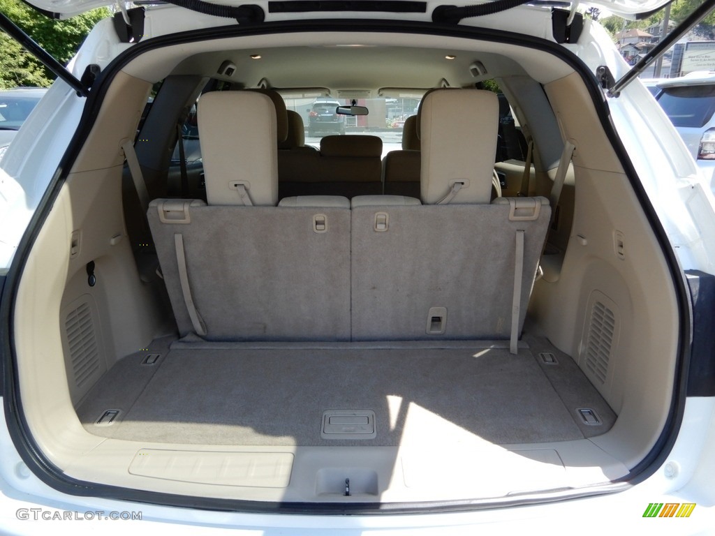 2013 Pathfinder SV 4x4 - Moonlight White / Almond photo #18