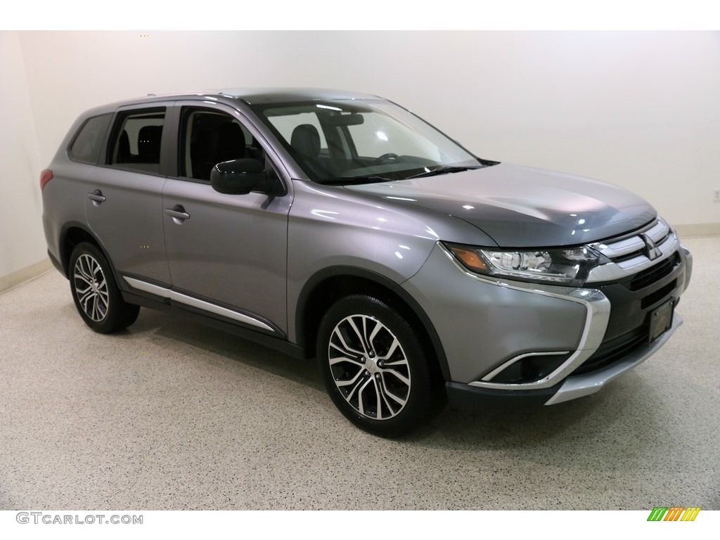 2018 Outlander ES AWC - Mercury Gray Metallic / Black photo #1