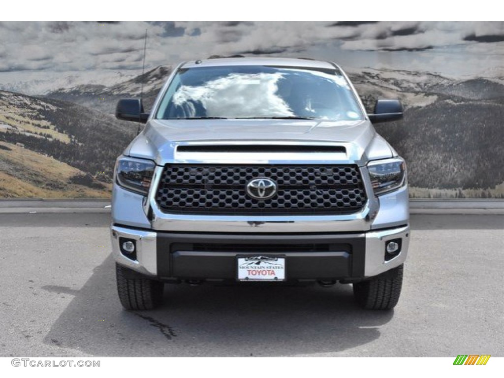 2019 Tundra SR5 CrewMax 4x4 - Silver Sky Metallic / Graphite photo #2