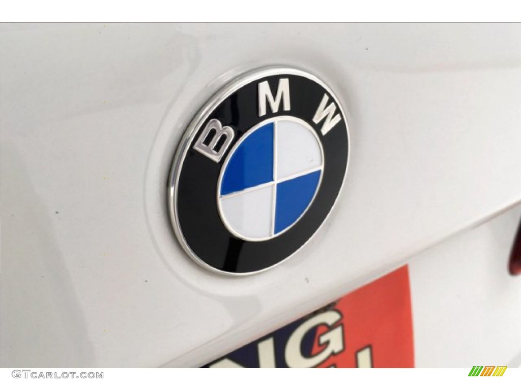 2018 5 Series 540i Sedan - Alpine White / Black photo #23