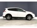 Super White - RAV4 XLE AWD Photo No. 31