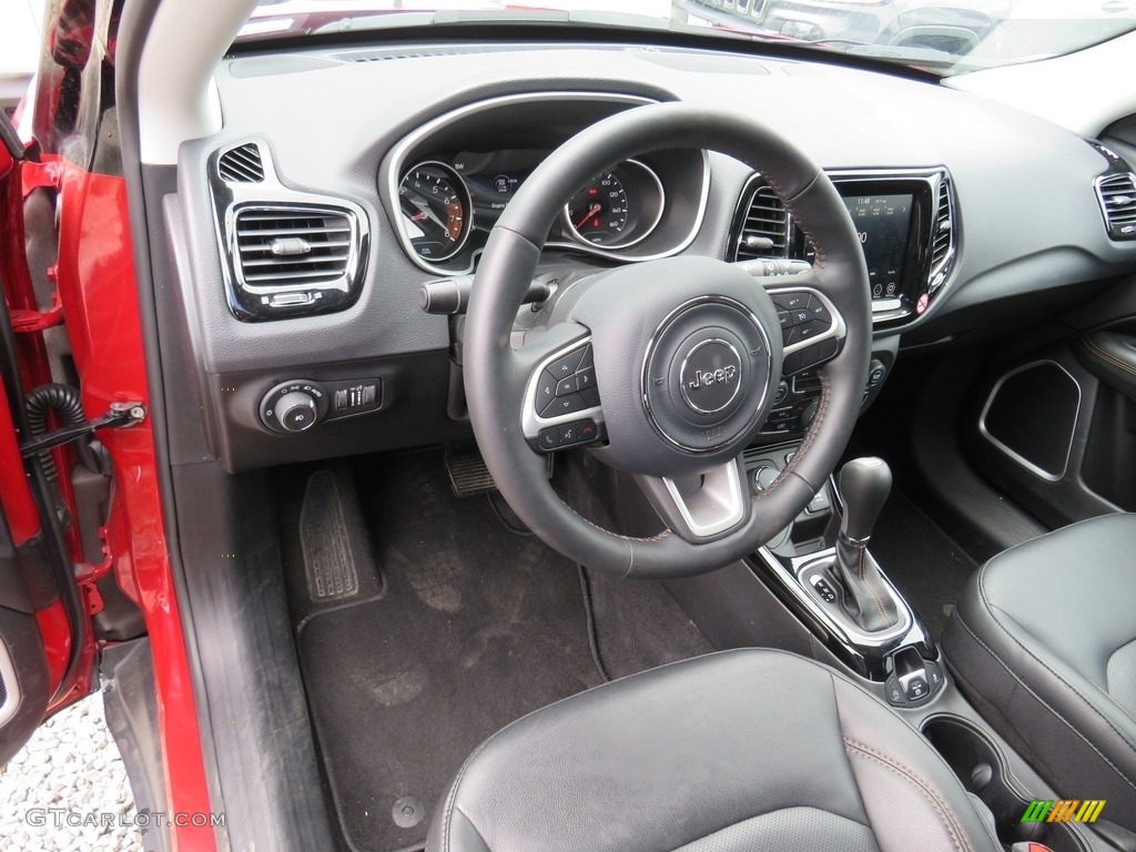 2019 Jeep Compass Limited 4x4 Front Seat Photo #133360262