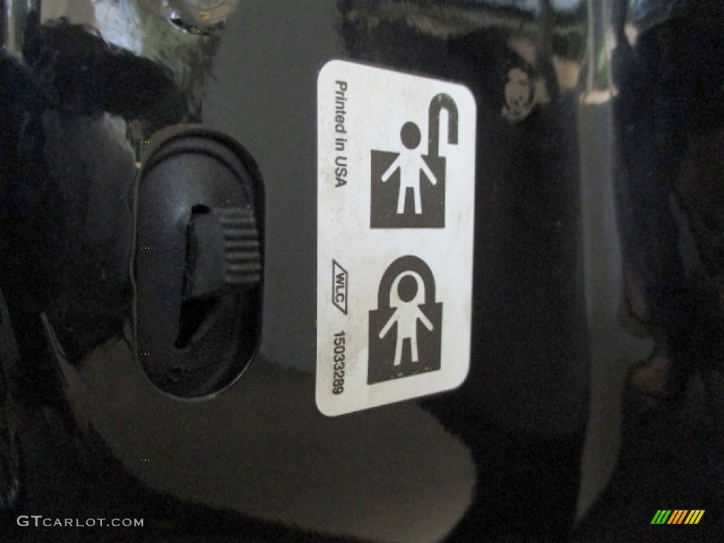 2007 TrailBlazer SS - Black / Ebony photo #58