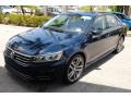 Tourmaline Blue Metallic - Passat R-Line Photo No. 4