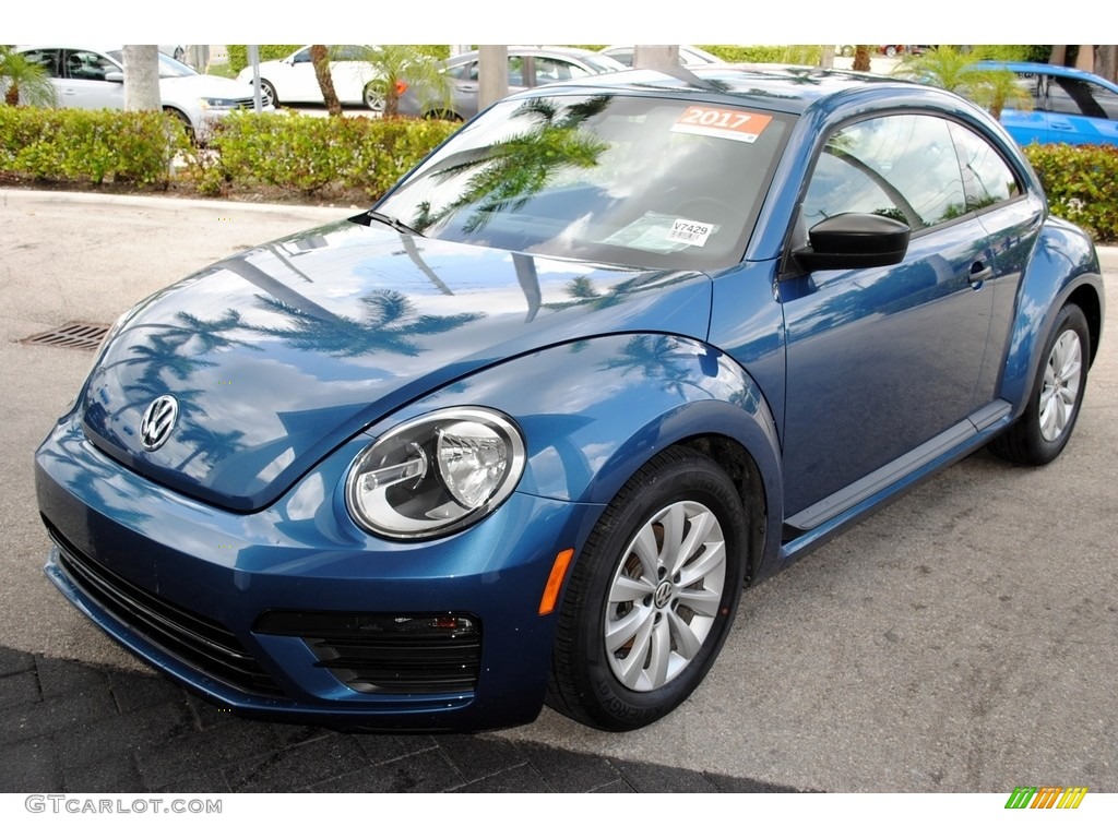 2017 Beetle 1.8T S Coupe - Silk Blue Metallic / Titan Black photo #4