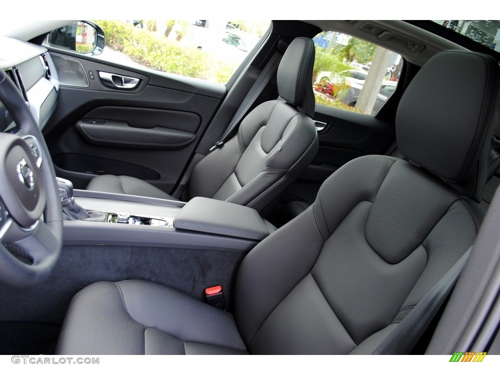 2019 Volvo XC60 T6 AWD Momentum Front Seat Photo #133369082