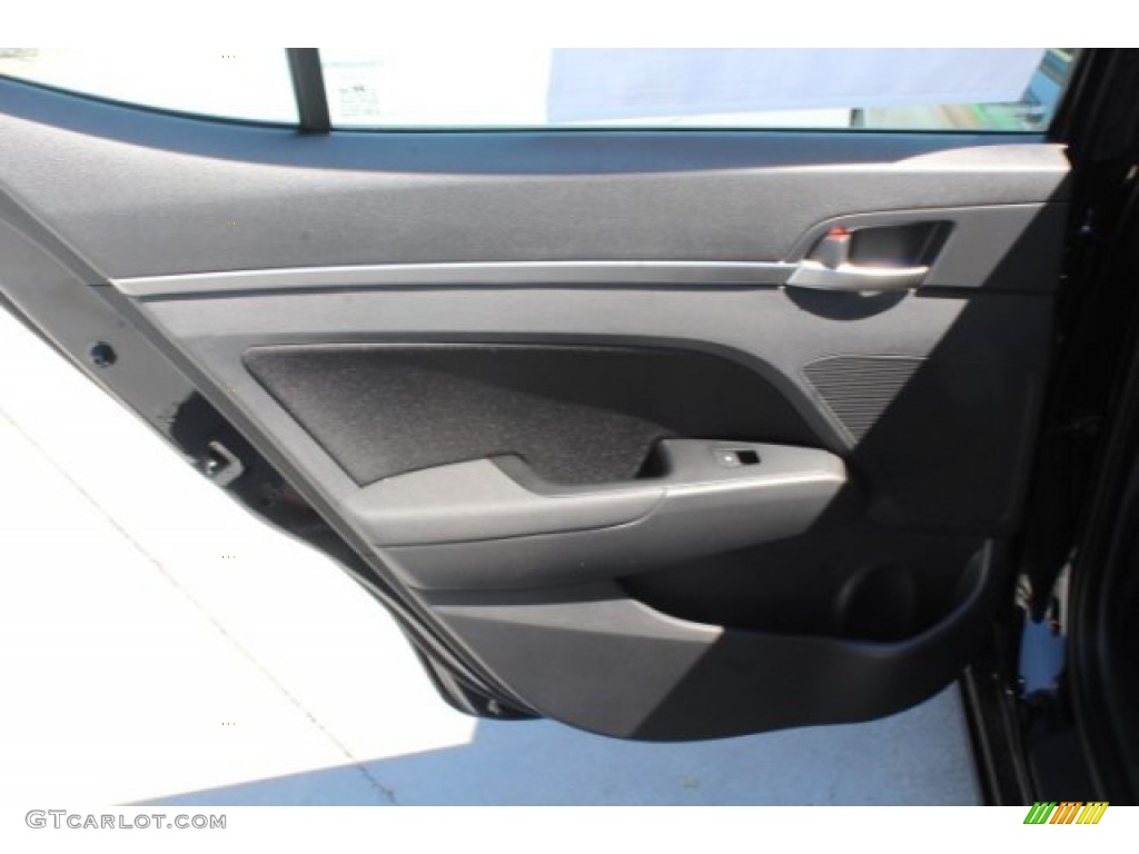 2019 Elantra SEL - Phantom Black / Black photo #16