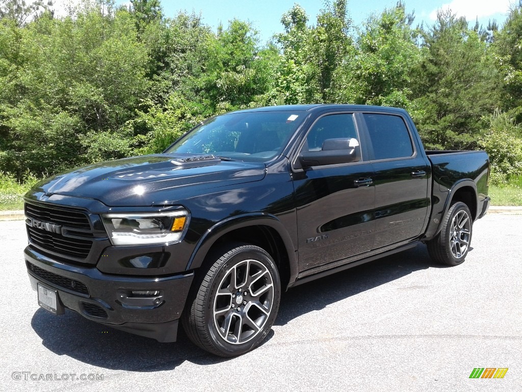 2019 1500 Laramie Crew Cab 4x4 - Diamond Black Crystal Pearl / Black photo #2