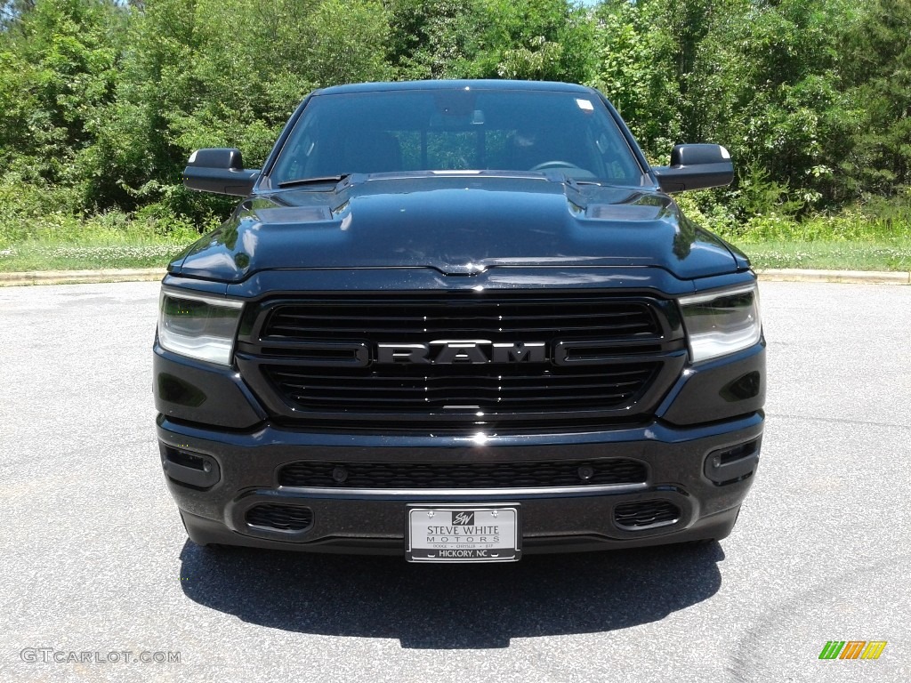 2019 1500 Laramie Crew Cab 4x4 - Diamond Black Crystal Pearl / Black photo #3