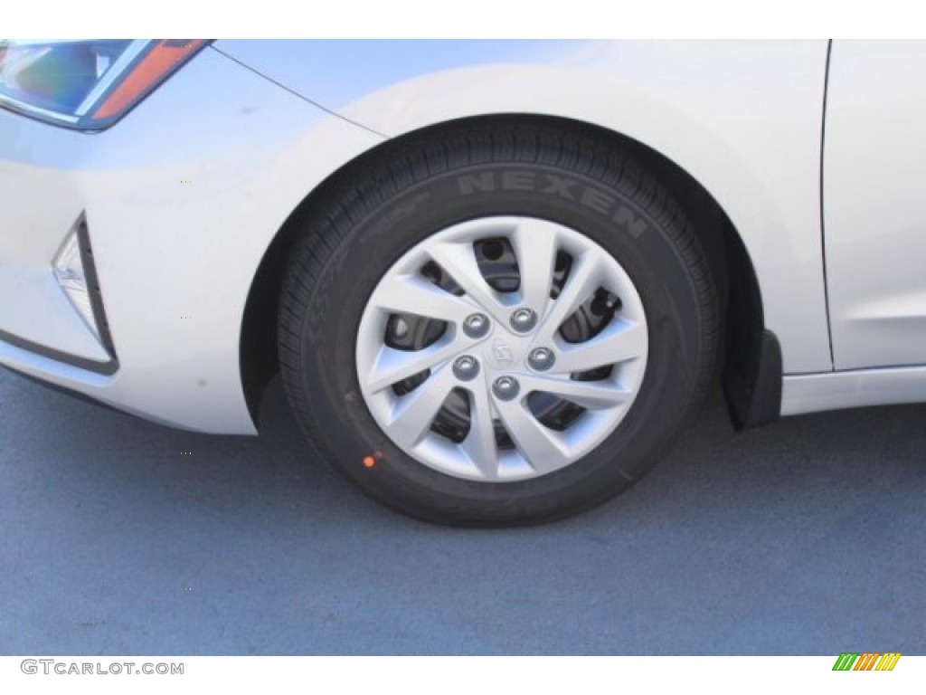 2019 Elantra SE - Symphony Silver / Gray photo #5