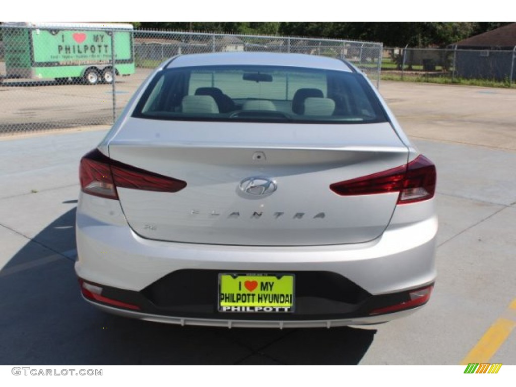 2019 Elantra SE - Symphony Silver / Gray photo #7