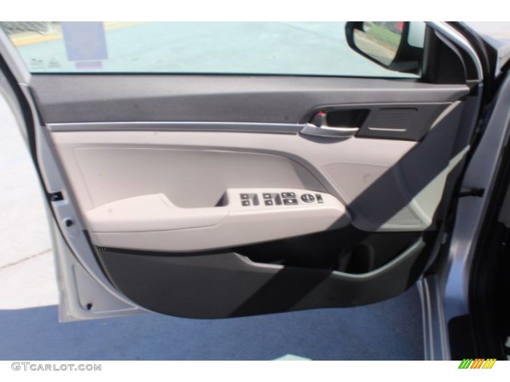 2019 Elantra SE - Symphony Silver / Gray photo #9