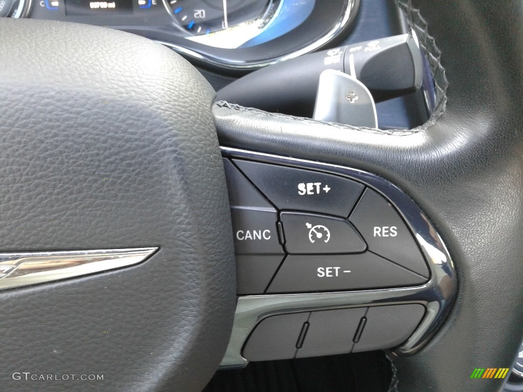 2015 200 S - Billet Silver Metallic / Black photo #17