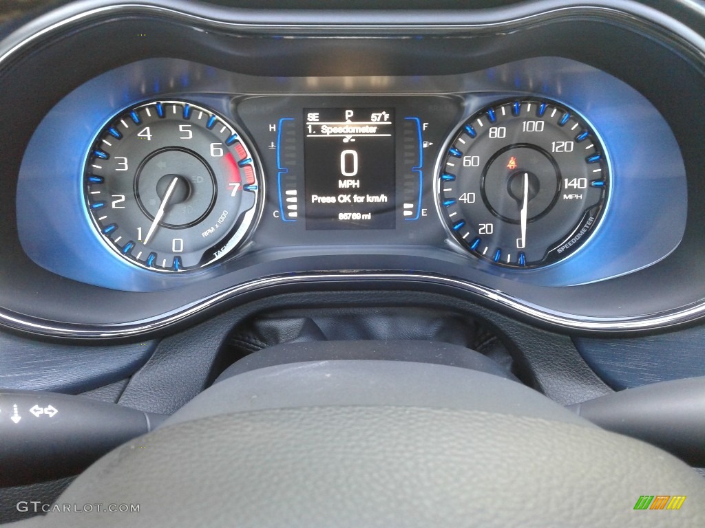 2015 200 S - Billet Silver Metallic / Black photo #18