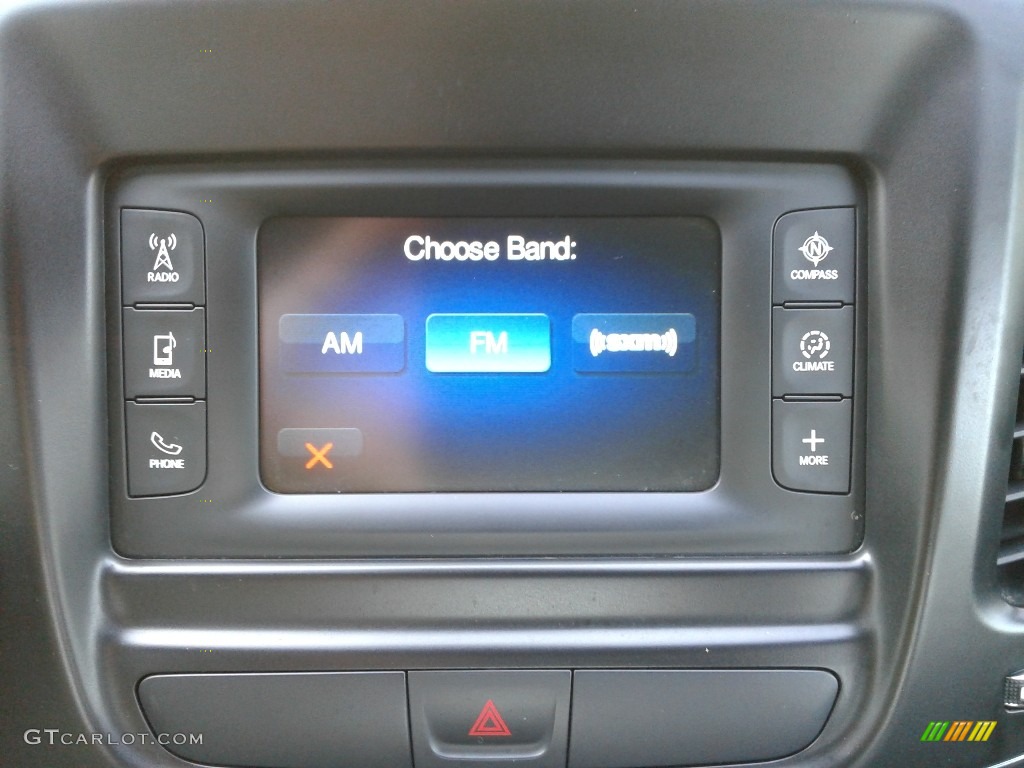 2015 200 S - Billet Silver Metallic / Black photo #20