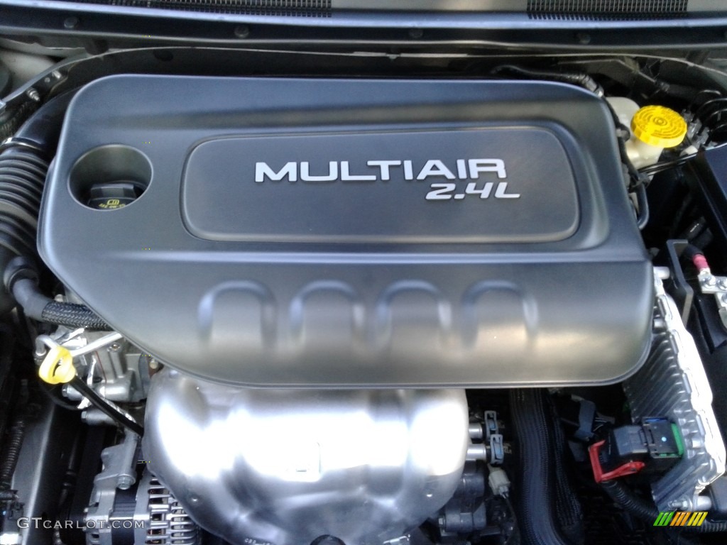 2015 200 S - Billet Silver Metallic / Black photo #26