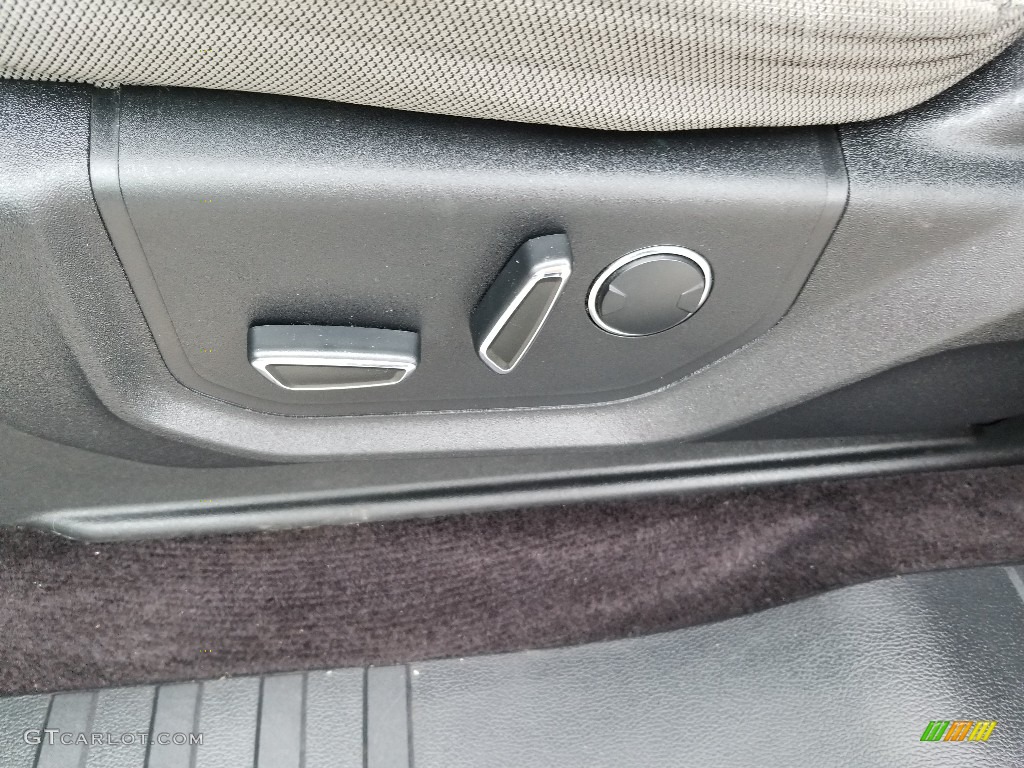 2017 F150 XLT SuperCab 4x4 - Ingot Silver / Earth Gray photo #28