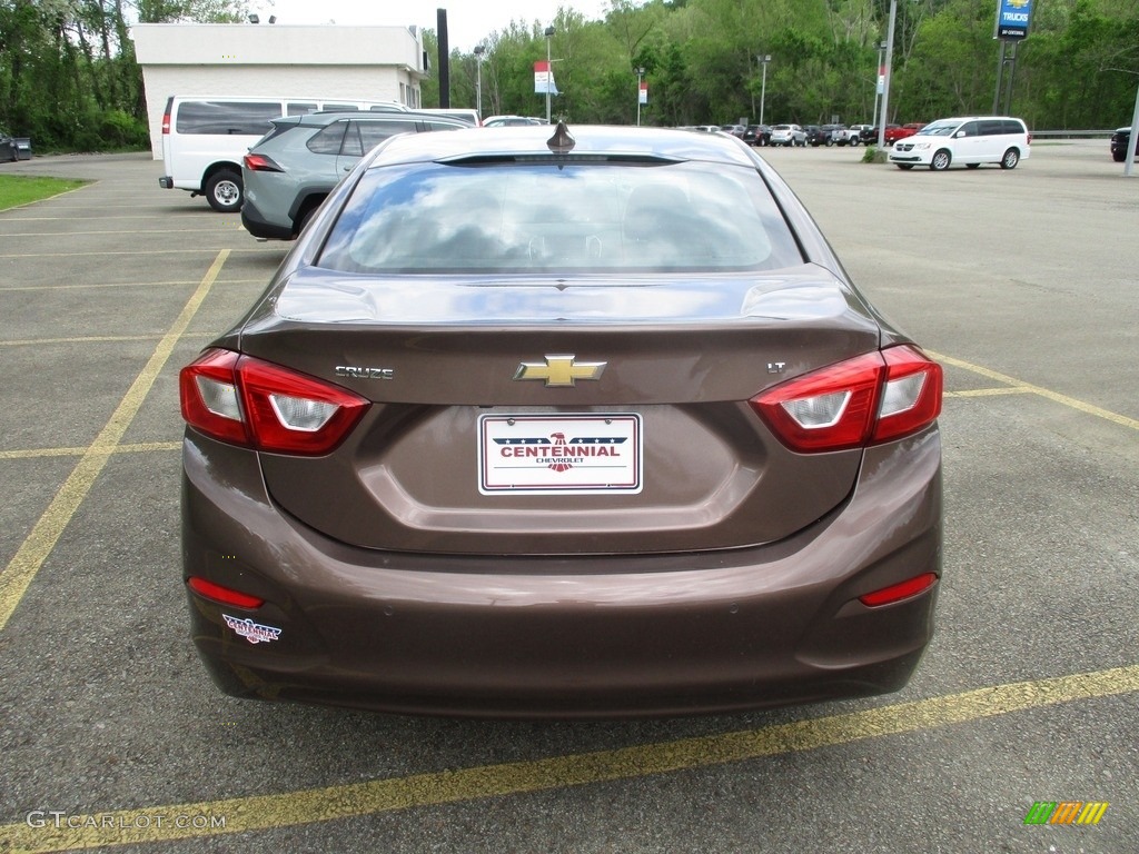 2019 Cruze LT - Oakwood Metallic / Jet Black/­Galvanized photo #4