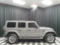 Sting-Gray - Wrangler Unlimited Sahara 4x4 Photo No. 5