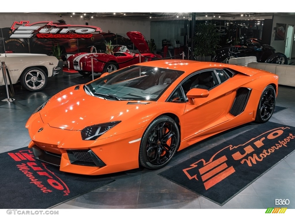 Arancio Atlas (Orange) Lamborghini Aventador