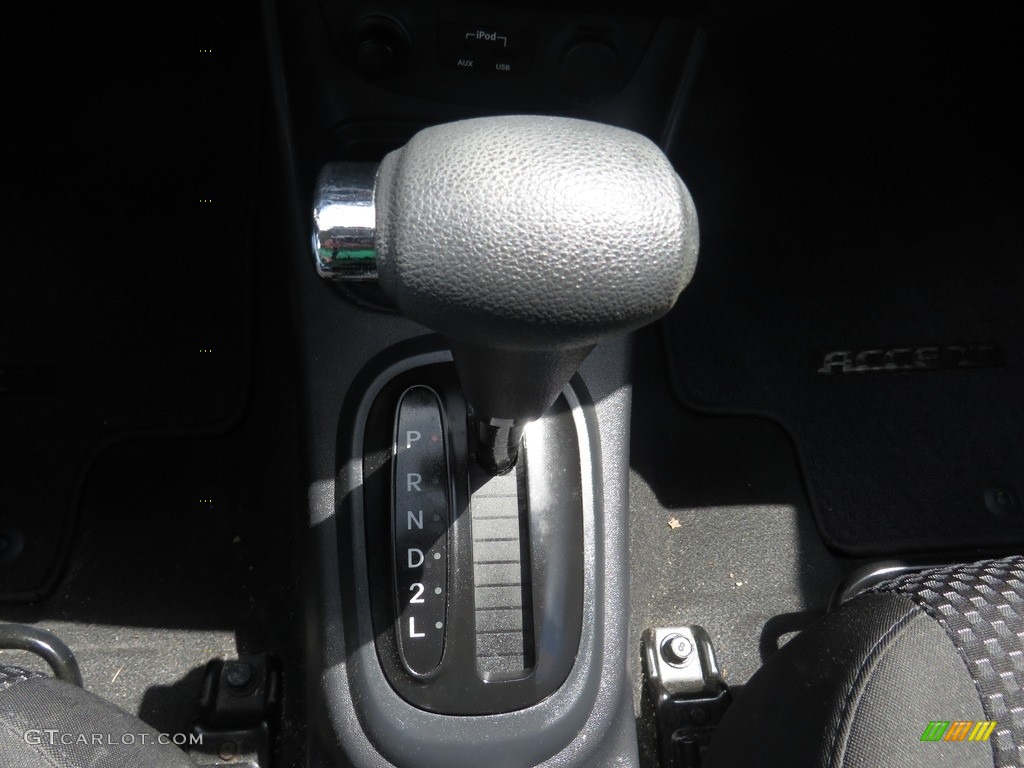 2011 Accent GS 3 Door - Ebony Black / Black photo #38