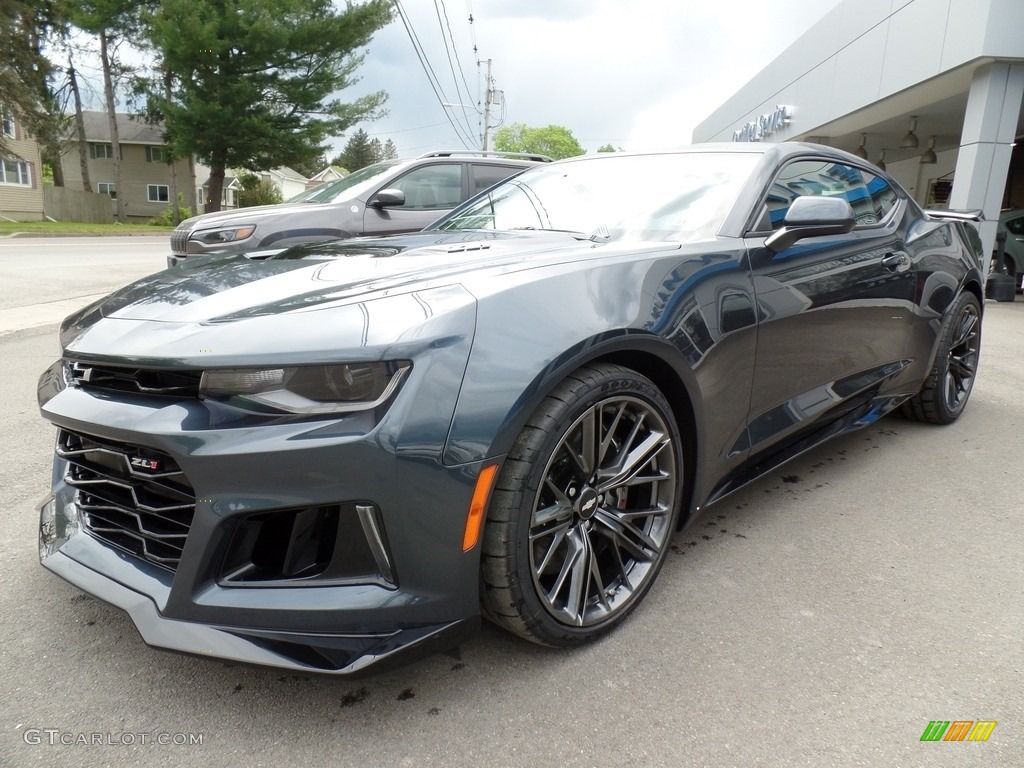 Shadow Gray Metallic 2019 Chevrolet Camaro ZL1 Coupe Exterior Photo #133396186