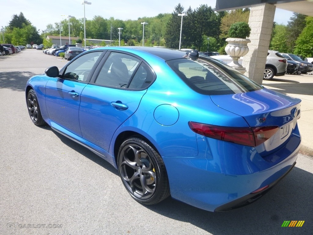 2019 Giulia Ti Sport AWD - Misano Blue Metallic / Black photo #5