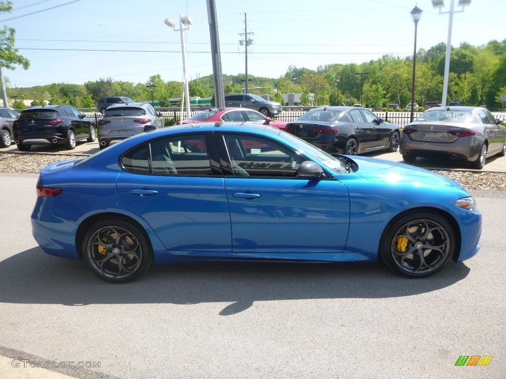 2019 Giulia Ti Sport AWD - Misano Blue Metallic / Black photo #10