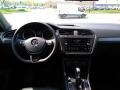 Deep Black Pearl - Tiguan SE 4MOTION Photo No. 4