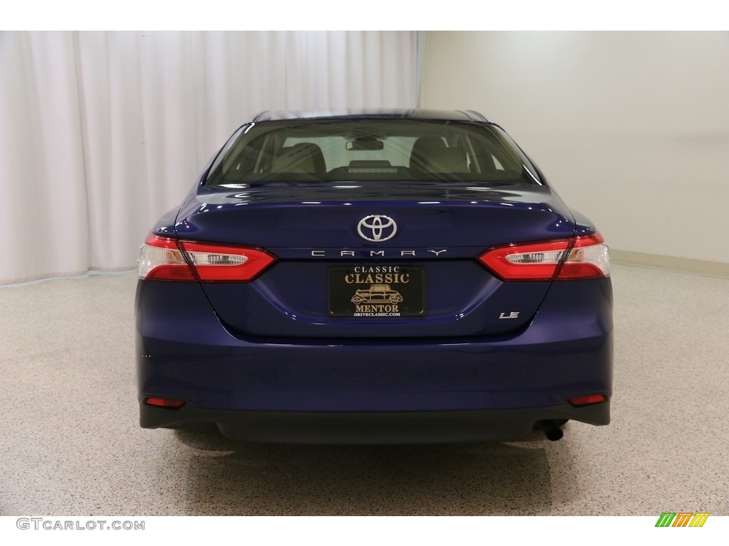 2018 Camry LE - Blue Crush Metallic / Macadamia photo #18