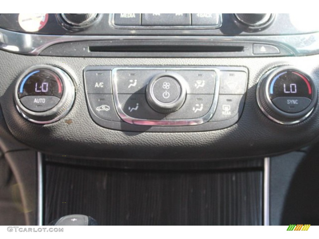 2018 Impala Premier - Graphite Metallic / Jet Black/Dark Titanium photo #13
