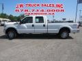 Oxford White - F250 Super Duty XL Crew Cab 4x4 Photo No. 2