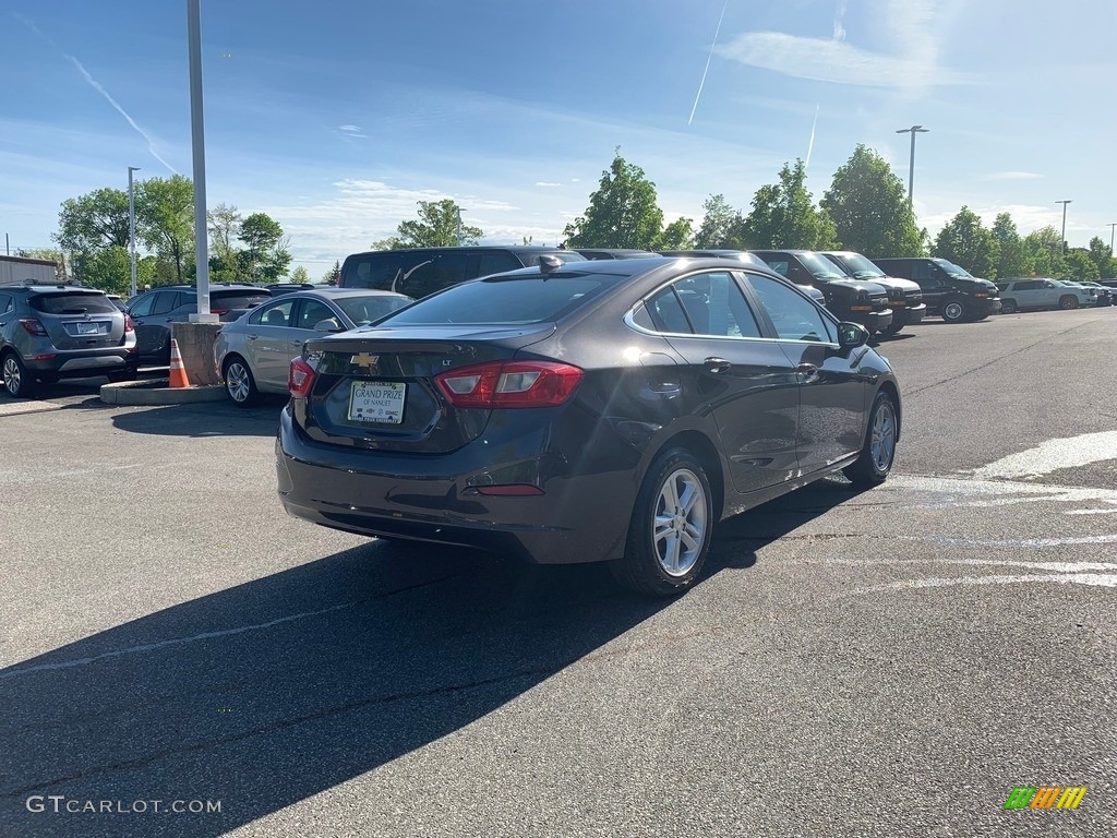 2017 Cruze LT - Nightfall Gray Metallic / Dark Atmosphere/Medium Atmosphere photo #4