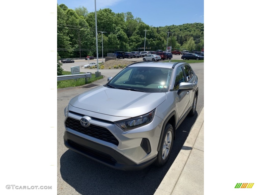 2019 RAV4 LE AWD - Silver Sky Metallic / Black photo #3