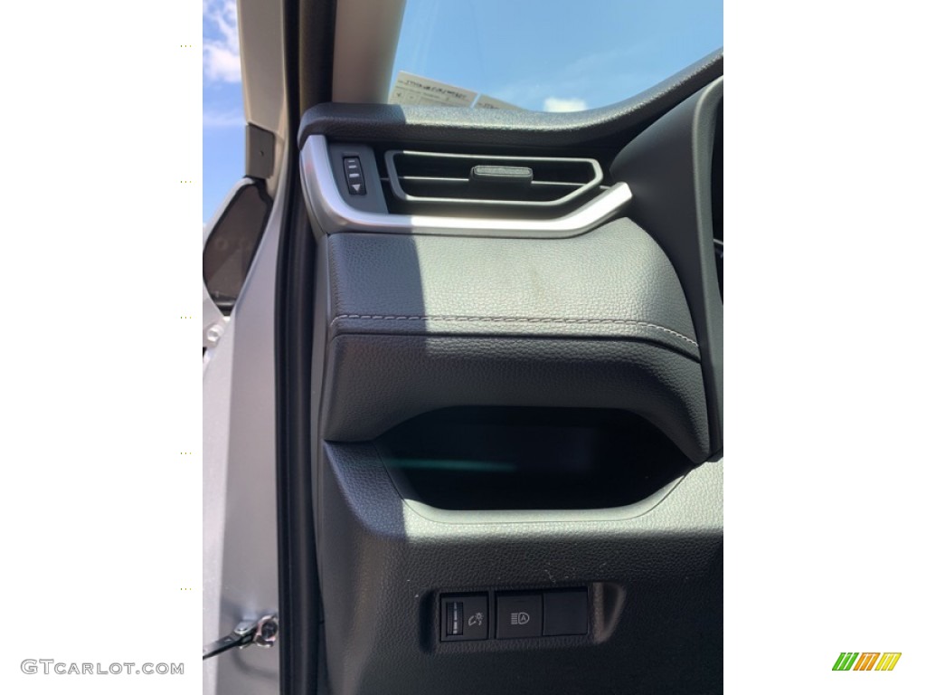 2019 RAV4 LE AWD - Silver Sky Metallic / Black photo #10